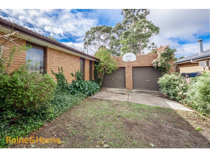 1 and 3 Carlson Street, Sunbury VIC 3429