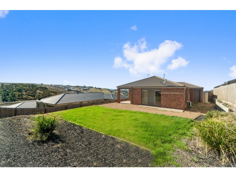 14 Cannington Grove, Sunbury VIC 3429