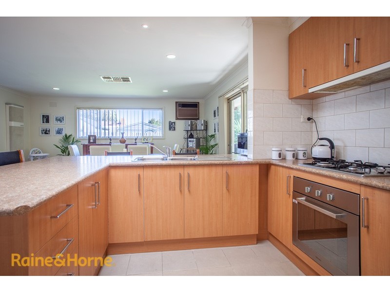 13 Melba Avenue, Sunbury VIC 3429