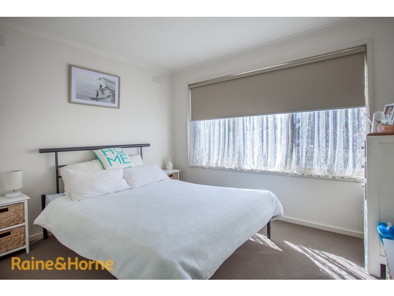 13 Melba Avenue, Sunbury VIC 3429