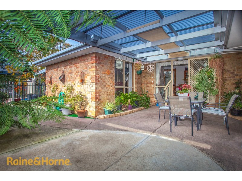 55 OLIVE GROVE, Sunbury VIC 3429