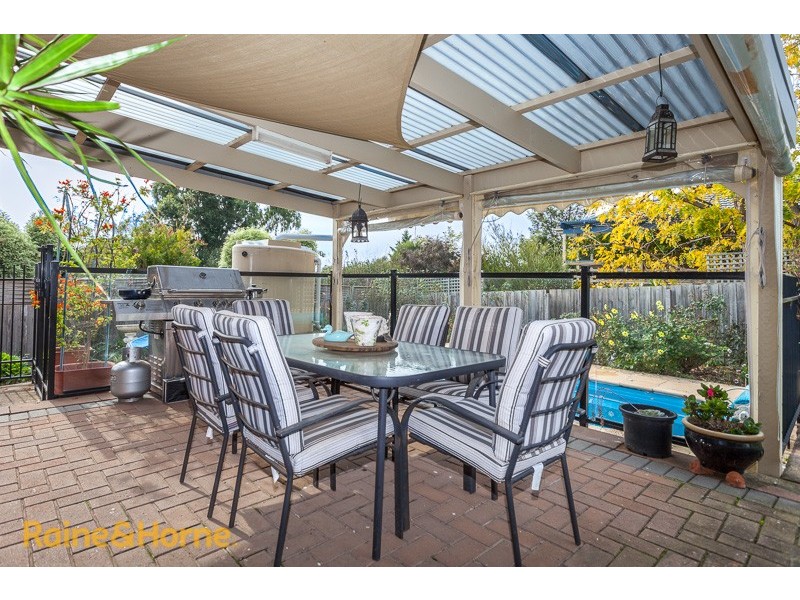 55 OLIVE GROVE, Sunbury VIC 3429