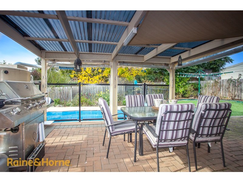 55 OLIVE GROVE, Sunbury VIC 3429