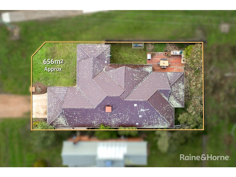 23 Powlett Street, Sunbury VIC 3429