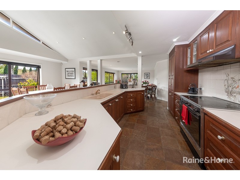 23 Powlett Street, Sunbury VIC 3429