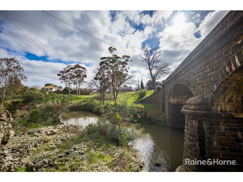 23 Powlett Street, Sunbury VIC 3429