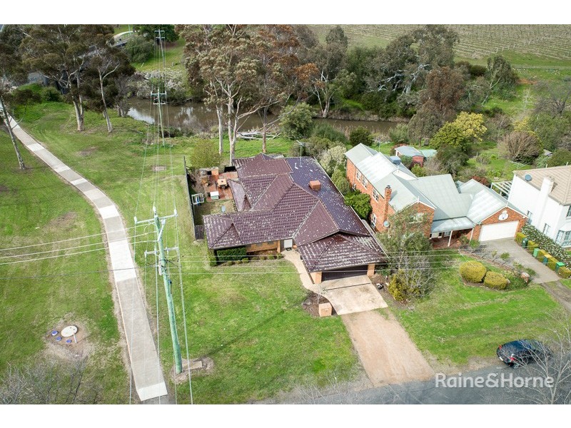 23 Powlett Street, Sunbury VIC 3429