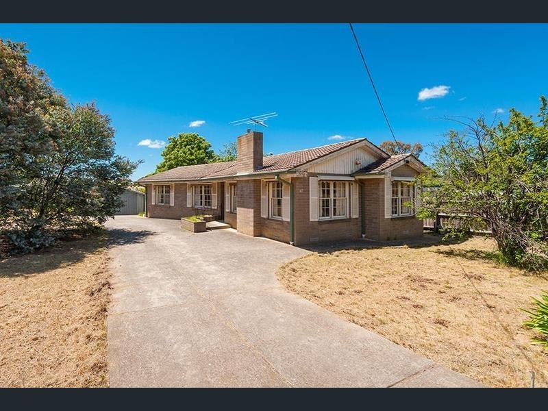 112-114 Riddell Road, Sunbury VIC 3429