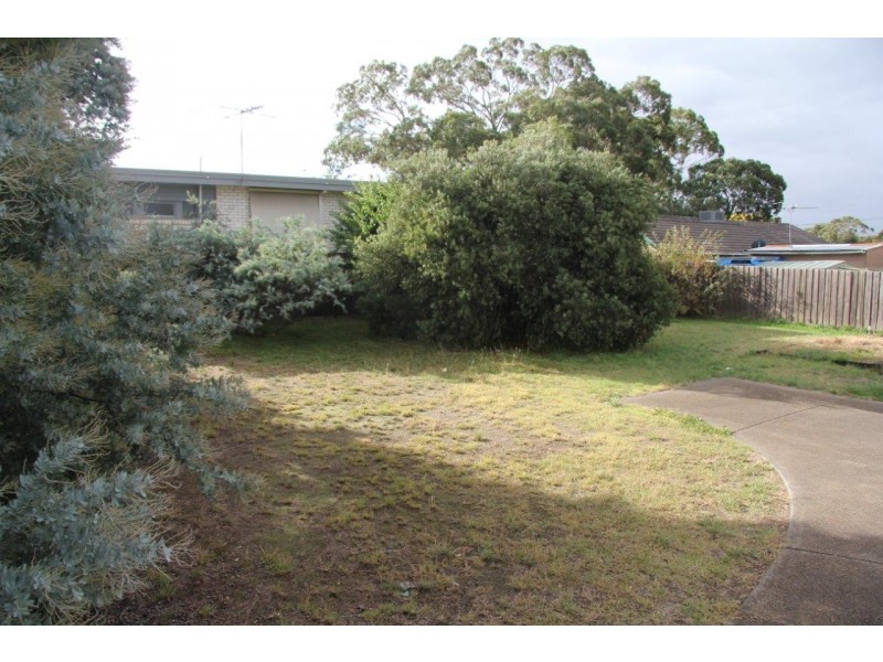 112-114 Riddell Road, Sunbury VIC 3429