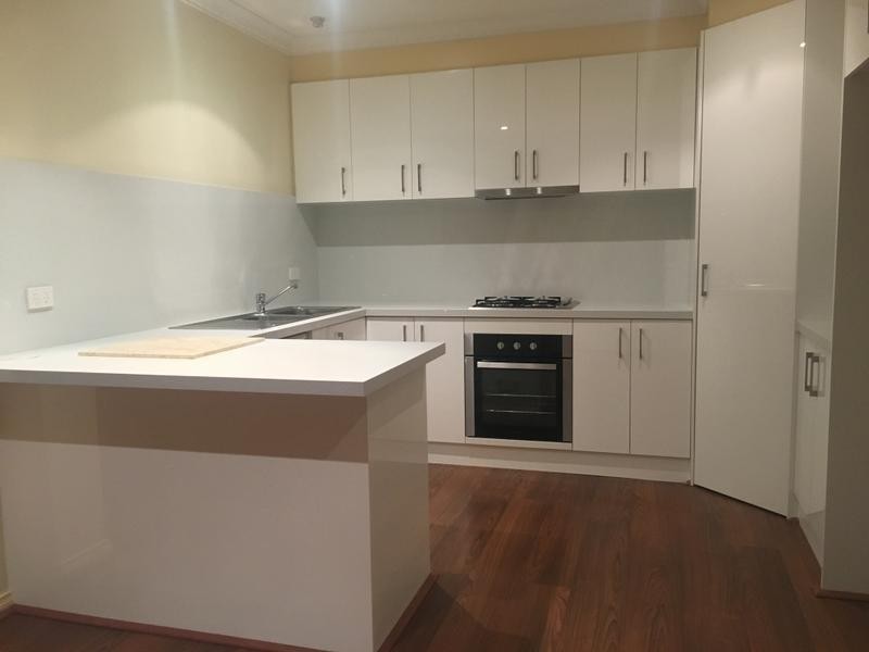 2/142 Cooper Street, Essendon VIC 3040