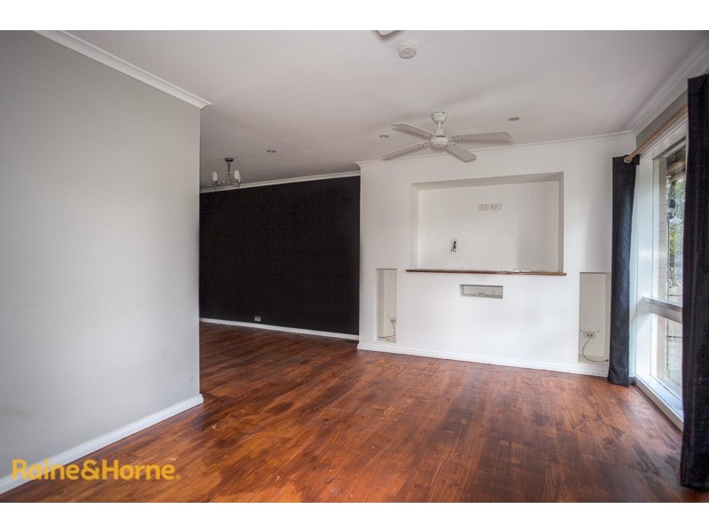 8 McEwen Drive, Sunbury VIC 3429
