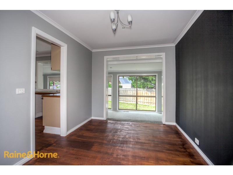 8 McEwen Drive, Sunbury VIC 3429
