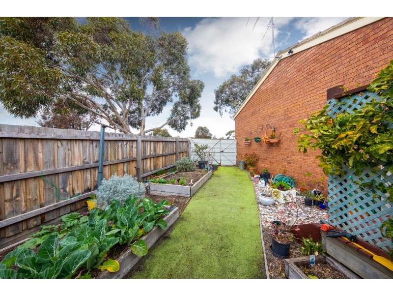 1/32 Miller Street, Sunbury VIC 3429