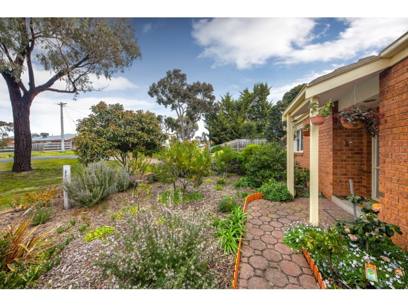 1/32 Miller Street, Sunbury VIC 3429