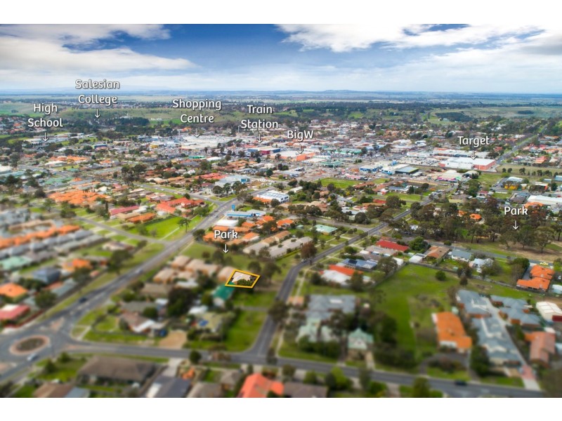 1/32 Miller Street, Sunbury VIC 3429