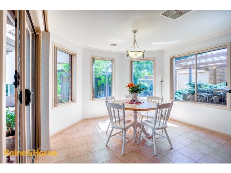 4 Gurners Lane, Sunbury VIC 3429