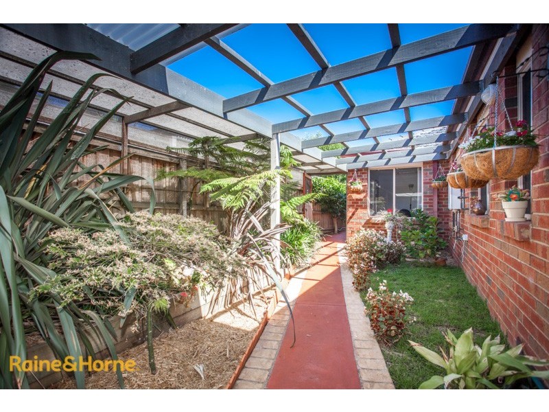 4 Gurners Lane, Sunbury VIC 3429