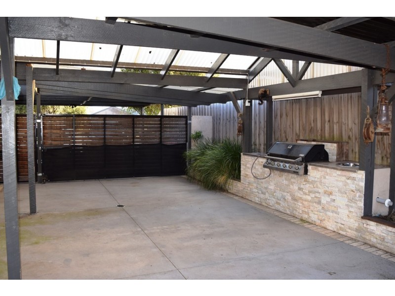 122 Welcome Road, Diggers Rest VIC 3427