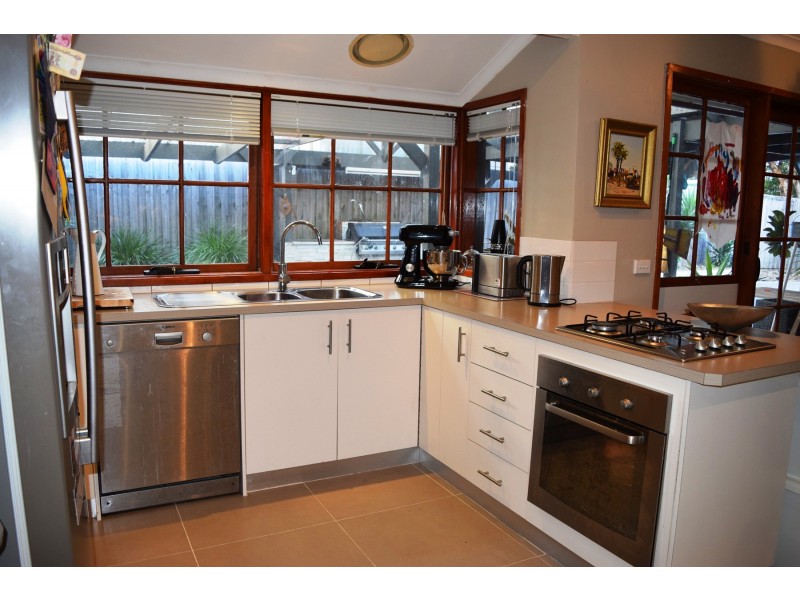 122 Welcome Road, Diggers Rest VIC 3427