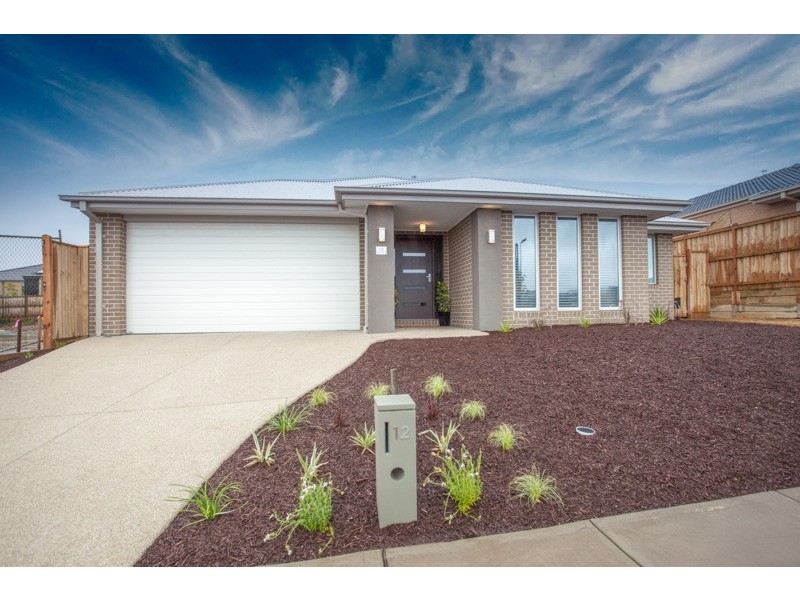 12 Jersey Drive, Sunbury VIC 3429