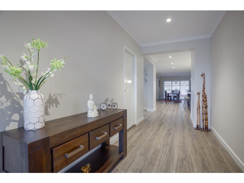 12 Jersey Drive, Sunbury VIC 3429