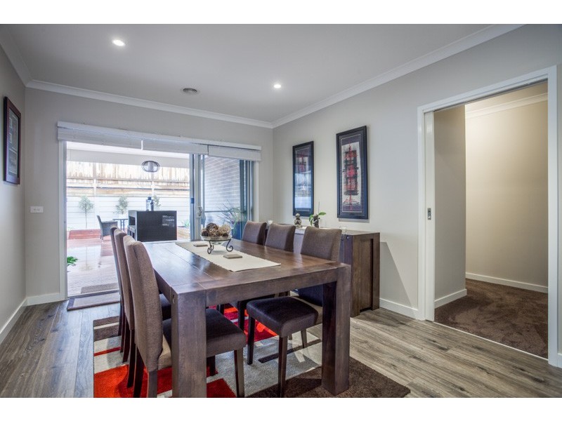 12 Jersey Drive, Sunbury VIC 3429