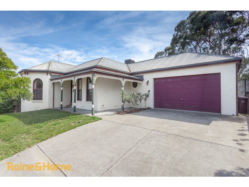 63 Balmoral Circuit, Sunbury VIC 3429