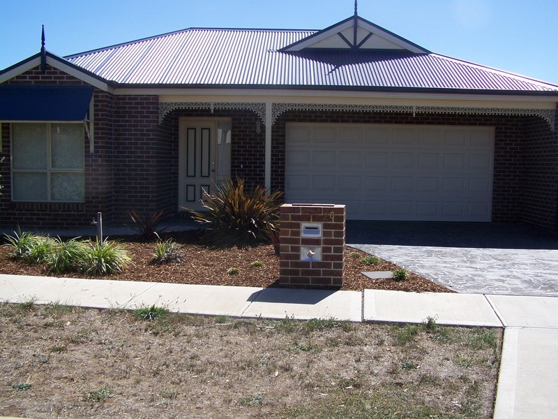20 Sassafras Drive, Sunbury VIC 3429