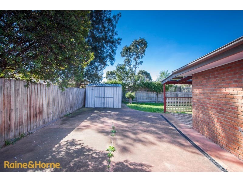 14 Westward Ho Drive, Sunbury VIC 3429