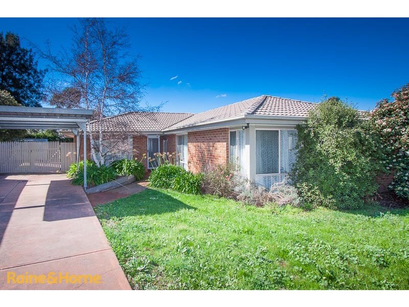 14 Westward Ho Drive, Sunbury VIC 3429