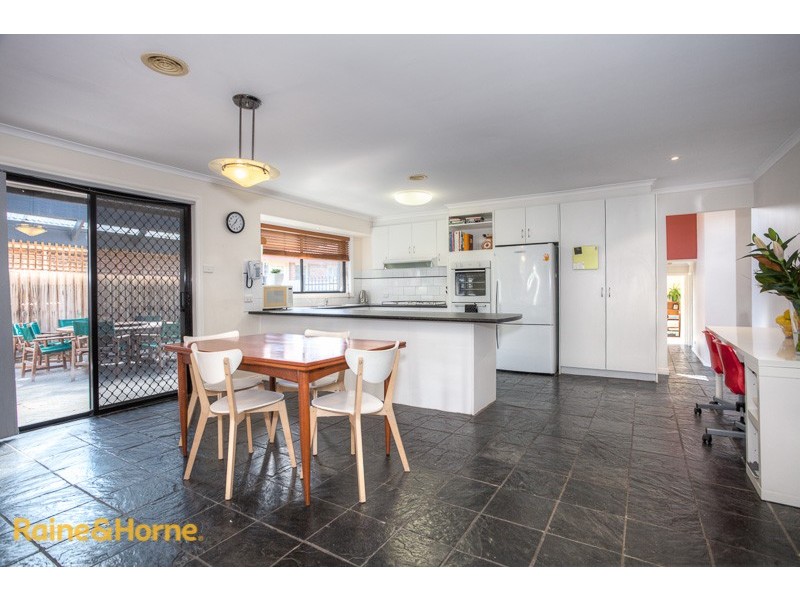 105 Stewarts Lane, Sunbury VIC 3429