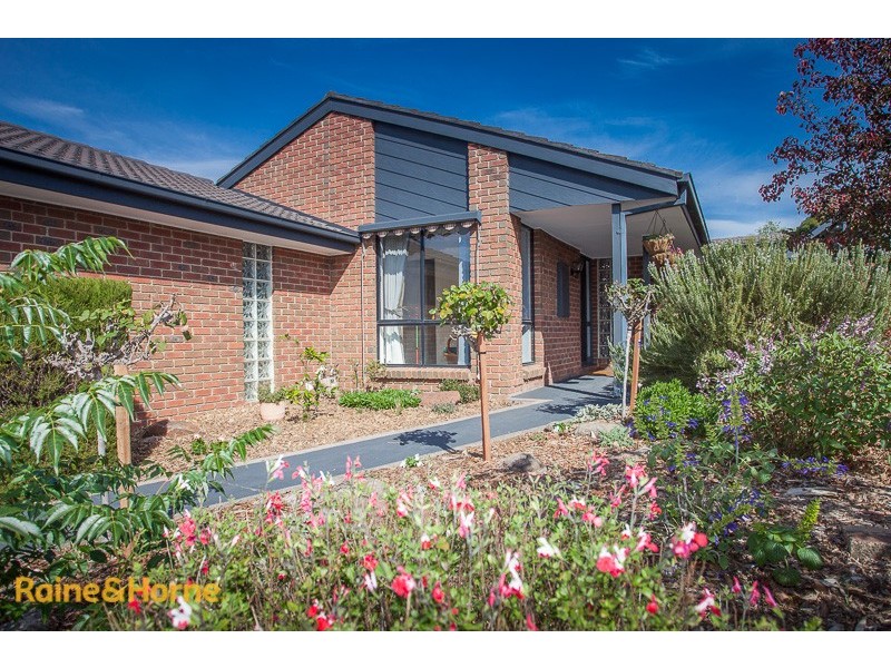 105 Stewarts Lane, Sunbury VIC 3429