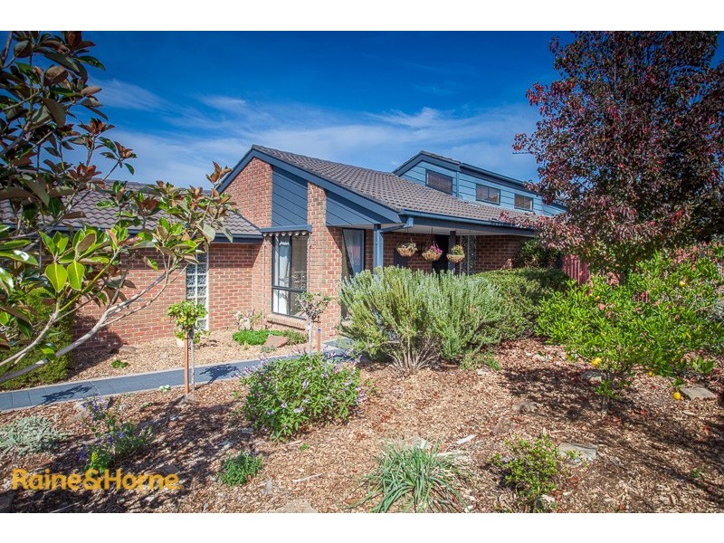 105 Stewarts Lane, Sunbury VIC 3429