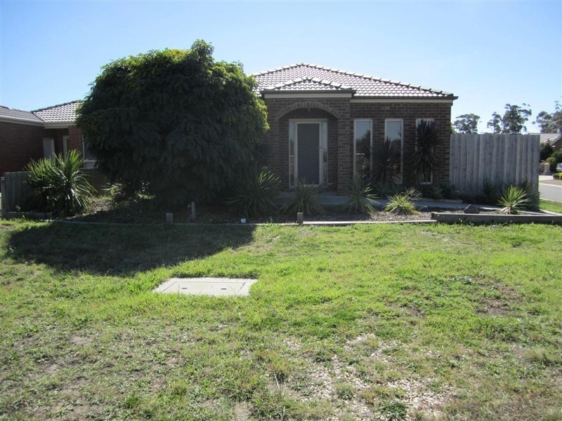 2 Clyde Court, Sunbury VIC 3429