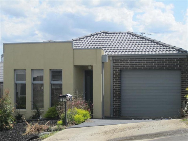 1/40 Lalor Crescent, Sunbury VIC 3429