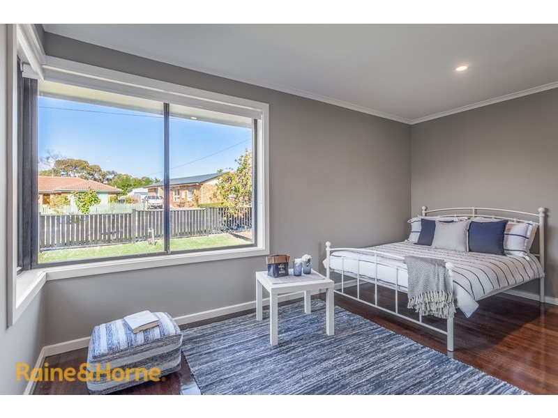 17 Mudie Avenue, Sunbury VIC 3429