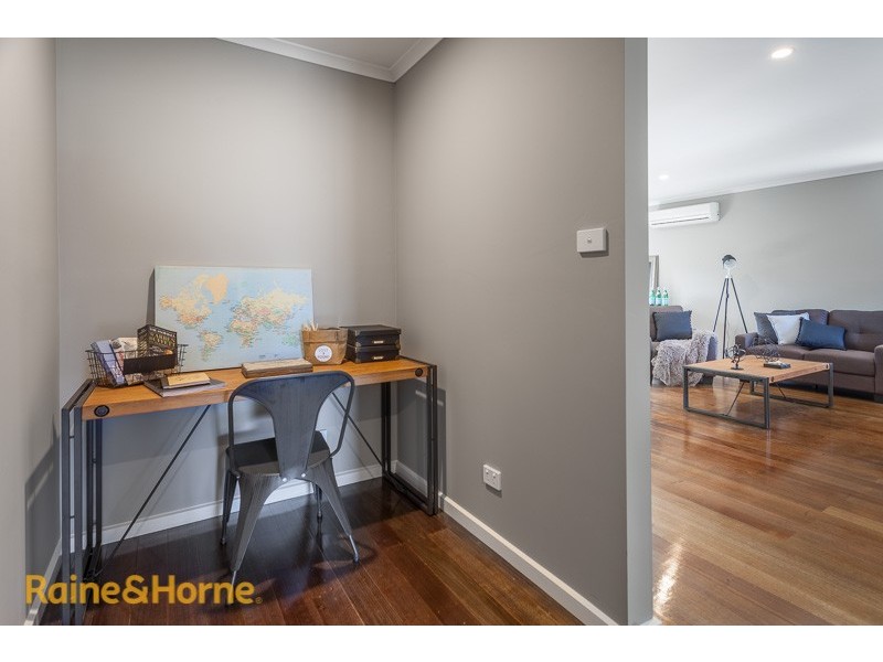 17 Mudie Avenue, Sunbury VIC 3429