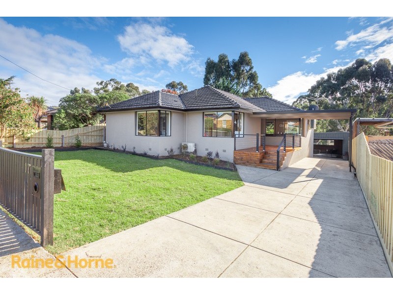 17 Mudie Avenue, Sunbury VIC 3429