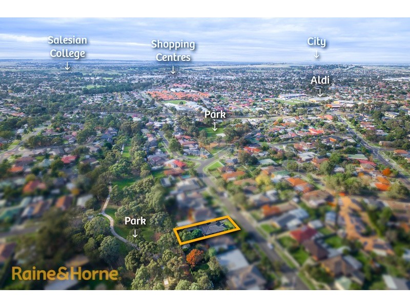 17 Mudie Avenue, Sunbury VIC 3429