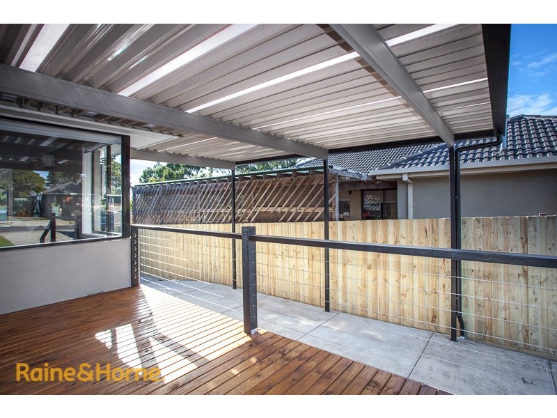 17 Mudie Avenue, Sunbury VIC 3429