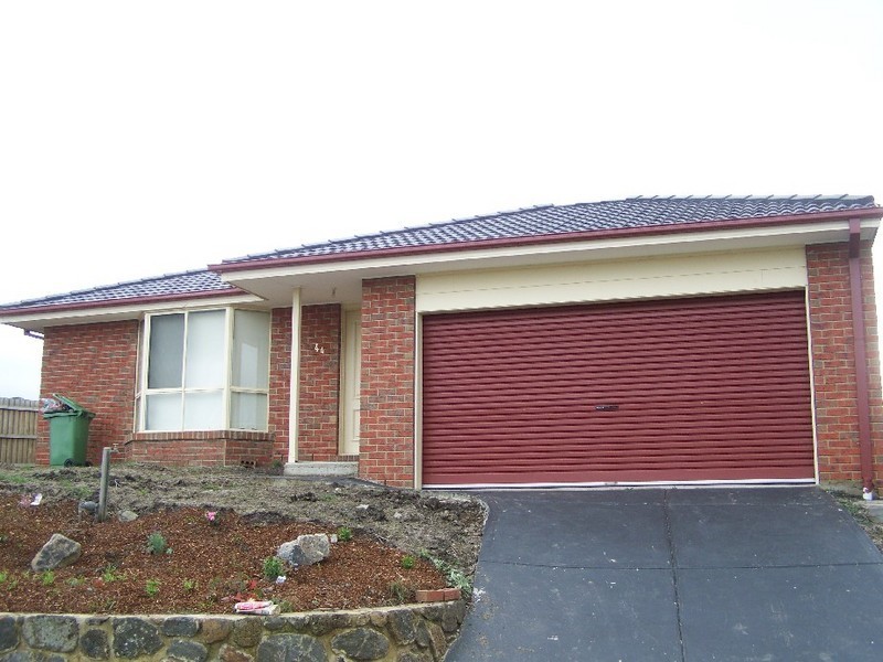 44 Backhaus Avenue, Sunbury VIC 3429