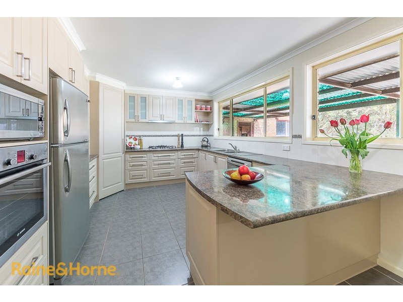 116 Pasley Street, Sunbury VIC 3429