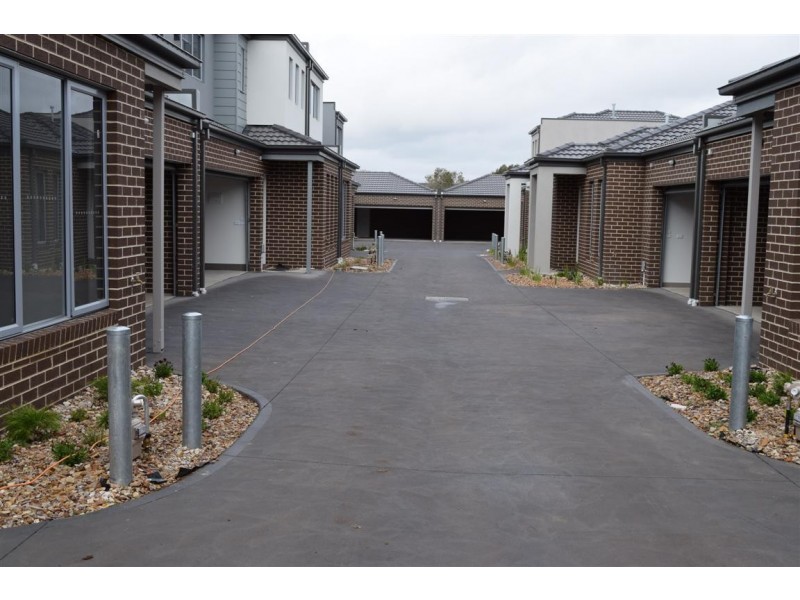 11/179 Mitchells Lane, Sunbury VIC 3429