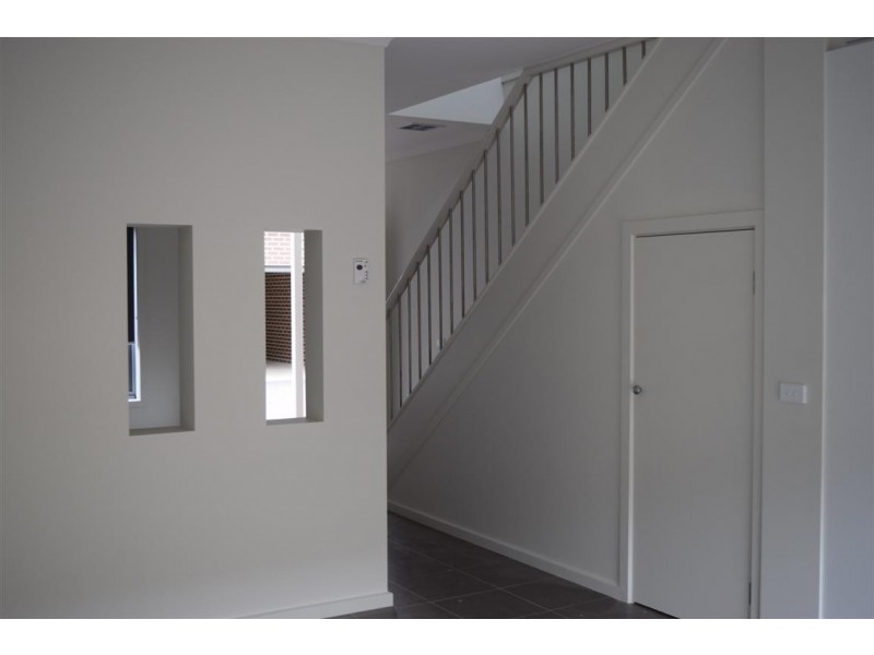 11/179 Mitchells Lane, Sunbury VIC 3429