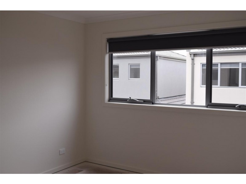 11/179 Mitchells Lane, Sunbury VIC 3429