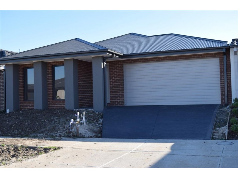 30 Rockfern Crescent, Diggers Rest VIC 3427