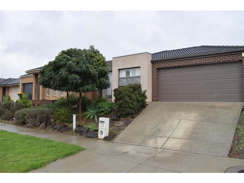 29 Courtney Drive, Sunbury VIC 3429
