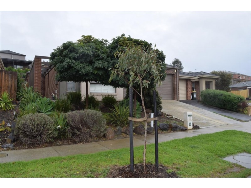 29 Courtney Drive, Sunbury VIC 3429