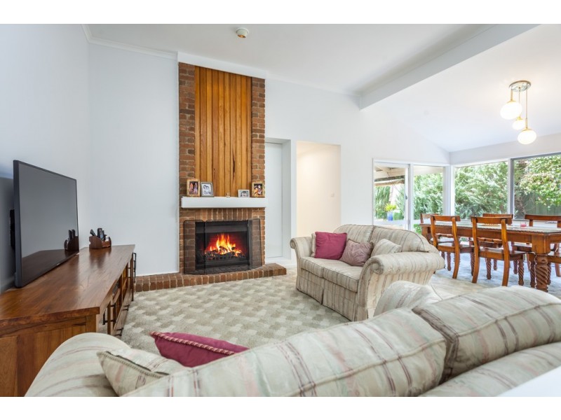 26 Dunrossil Drive, Sunbury VIC 3429