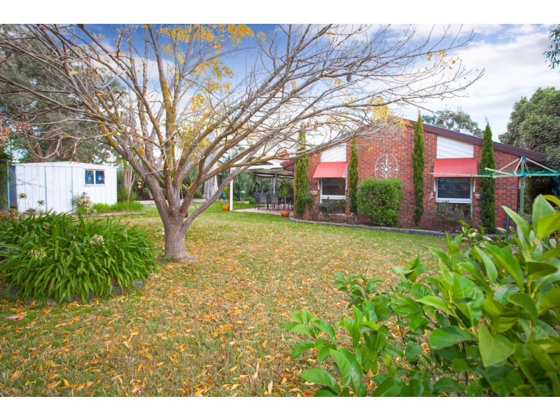 26 Dunrossil Drive, Sunbury VIC 3429